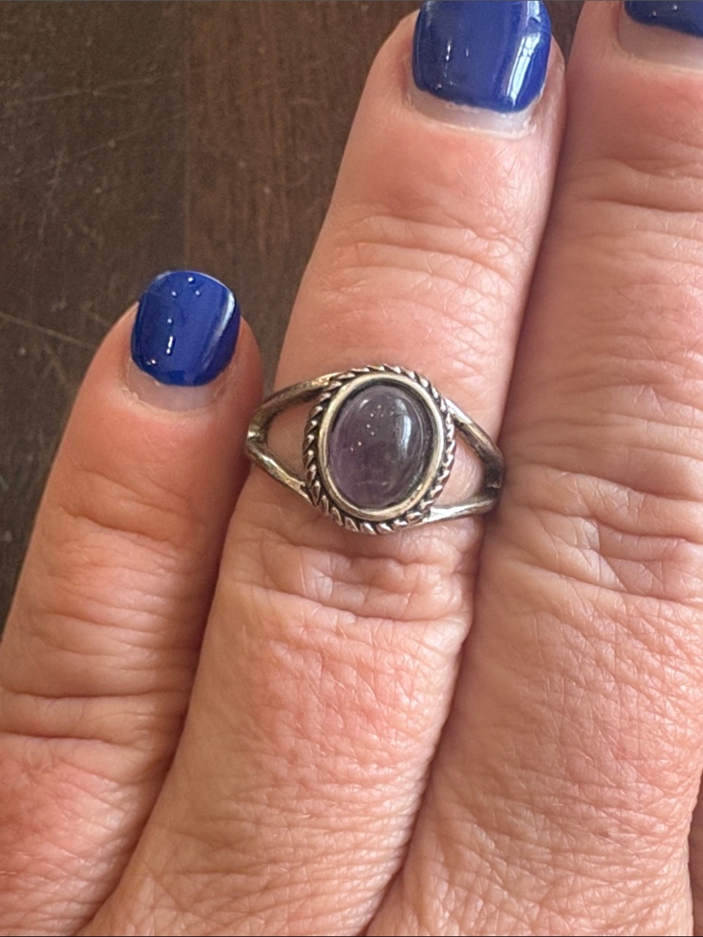 Vintage Silver Purple Oval Ring - Picture 3 of 3